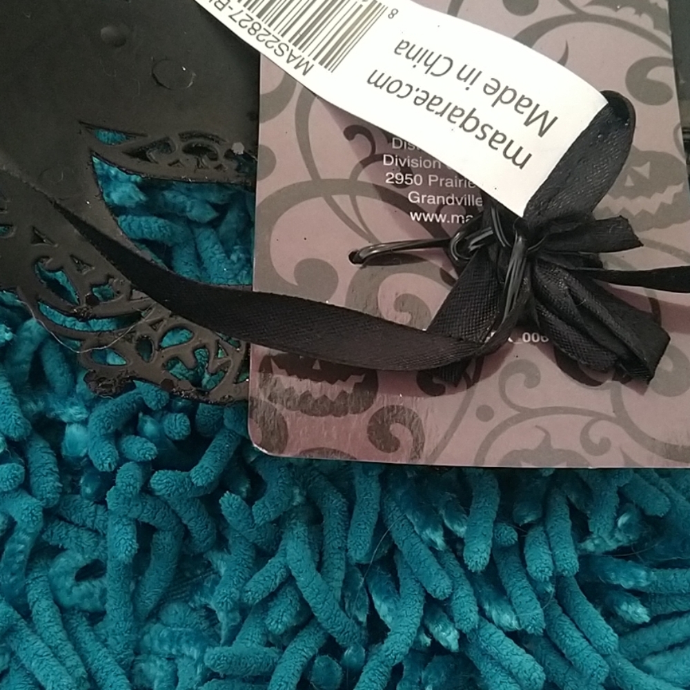 NEW Black Lace Masqarae Mask - Picture 7 of 7